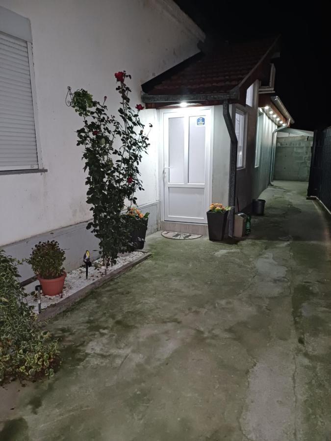 Apartman “Sanja” Pirot Luaran gambar
